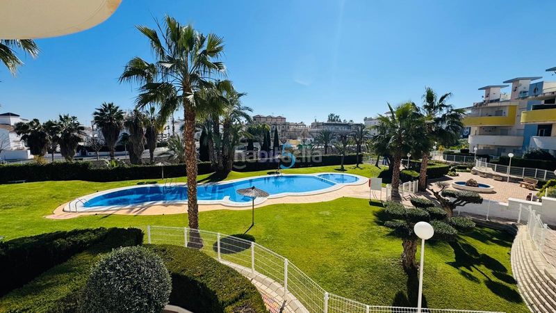 Foto c4bdb620-56cb-440b-8535-8395057d0469. Pis amb piscina a Villamartín-Las Filipinas Orihuela