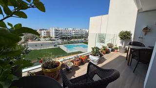 Appartement  Calle azafran  block  vivienda  los dolses. Este impresionante apartamento orientado al sur se encuentra en