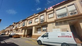 Àtic  Calle garcia morato. 5 real estate presenta este fantástico ático de 2 dormitorios y