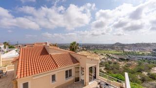 Maison  Paseo de bo astrom. Villa independiente contemporánea con vistas al mar y al golf, p
