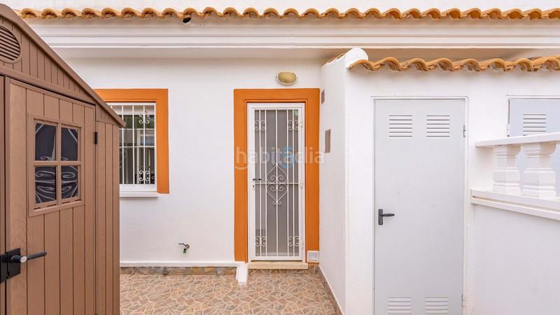 Foto 2a02760a-9a63-483c-b2e6-05fba0d46541. Casa adossada amb calefacció piscina a Rojales