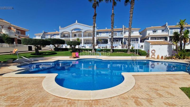 Foto 2a9f19f5-0957-4297-8070-a2a817d3cebe. Casa adossada amb calefacció piscina a Rojales