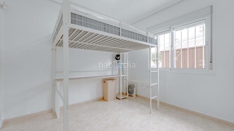 Foto 3117da1e-9f16-45c1-a7be-3fb13ab22efe. Casa adossada amb calefacció piscina a Rojales