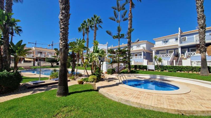 Foto 6a1abf70-de9e-4485-9c5f-478eb12be06e. Casa adossada amb calefacció piscina a Rojales