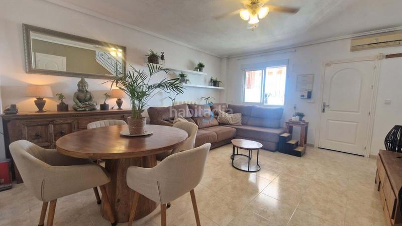 Foto bc765c74-df8a-4573-b353-27859ab6c460. Casa adossada amb calefacció piscina a Rojales