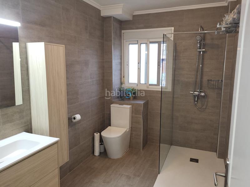 Foto ca1f077e-7a32-4b4c-9bc3-c76ee01cf442. Casa adossada amb calefacció piscina a Rojales