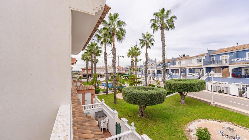 Foto cd751db1-e620-4ae7-9a09-db44afb89b99. Casa adossada amb calefacció piscina a Rojales