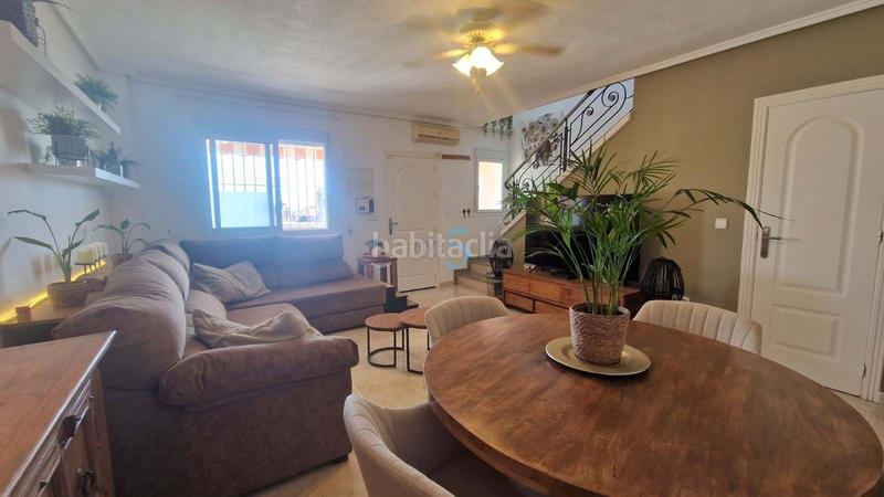 Foto d91a6af1-06dc-41b3-9c0b-110ad4114b79. Casa adossada amb calefacció piscina a Rojales