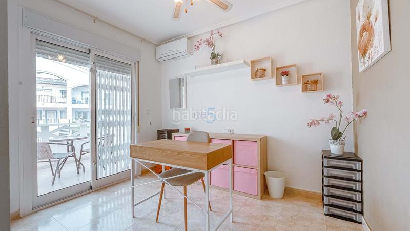 Foto df006a3a-c14b-4816-8418-71b167716f0e. Casa adossada amb calefacció piscina a Rojales