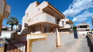 Maison jumelée  Calle leman. Preciosa casa adosada de 3 dormitorios y 3 baños orientada al su