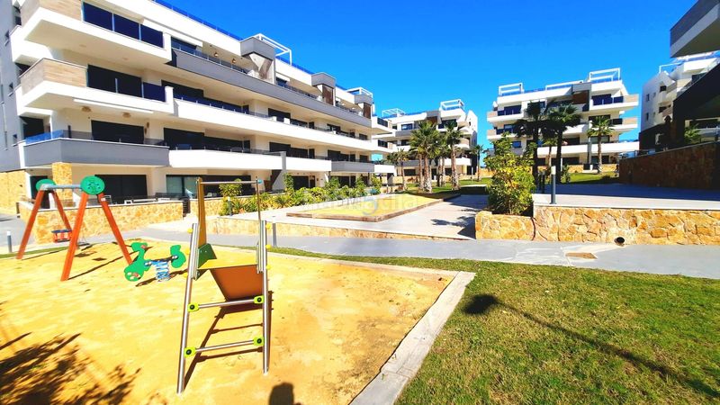 Foto d390d7b3-26a7-4e1d-9489-c4b8899cb108. Pis amb calefacció piscina a La Florida Orihuela