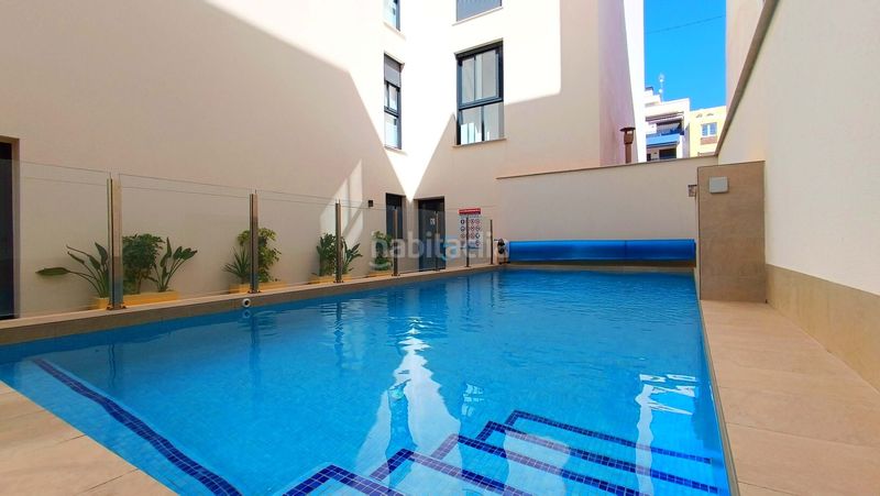 Foto e7be4f22-6e0c-4d23-bed6-22827a910748. Pis amb calefacció aparcament piscina a Las Piscinas Naturales Torrevieja