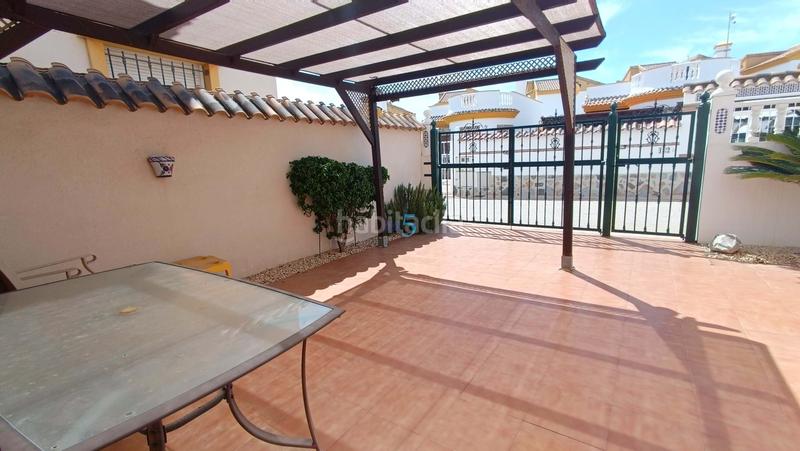 Foto 0d252c65-c407-4af9-9e80-559d7142289e. Casa con piscina in El Raso Guardamar del Segura