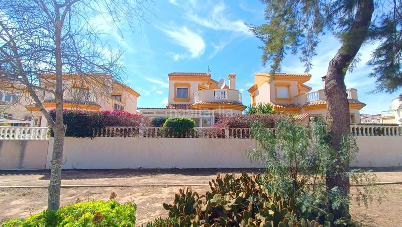 Foto 56212890-6719-480c-9da6-7e1d03df6877. Casa con piscina in El Raso Guardamar del Segura