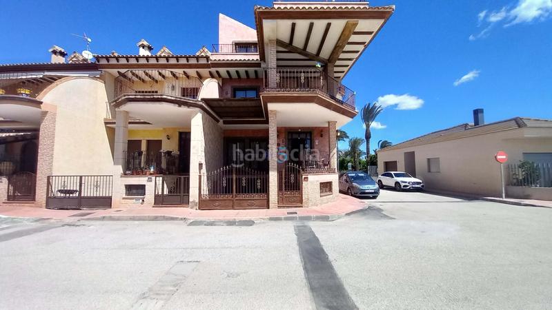 Foto 61f7e54d-c81a-4c45-be1a-97c2015f9b77. Casa adosada amplia casa adosada de 7 dormitorios y 4 baños, con un sótano reformado y un solárium, en el tranquilo entorno , con en Daya Nueva