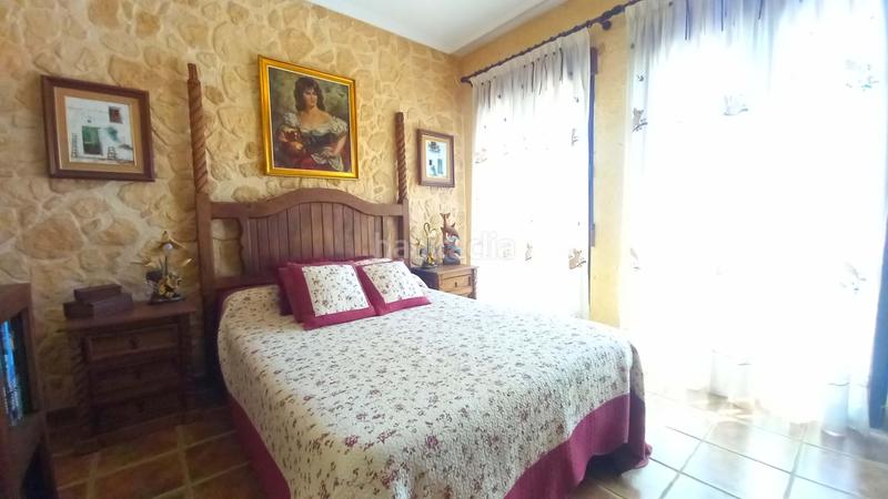 Foto 88408f47-0b03-46ac-ac79-28995ae492ea. Casa adosada amplia casa adosada de 7 dormitorios y 4 baños, con un sótano reformado y un solárium, en el tranquilo entorno , con en Daya Nueva