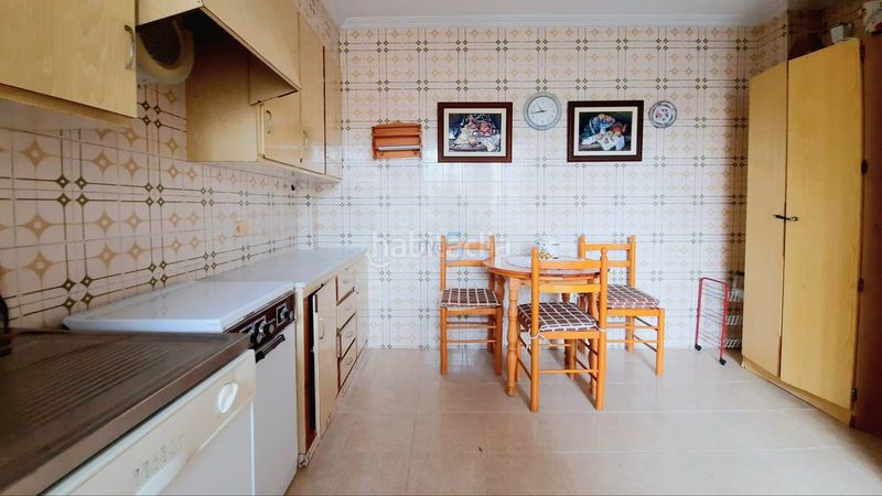 Foto d3748ad3-0981-437e-b3e0-73c11cb8c7f4. Casa adossada amb aparcament a Almoradí