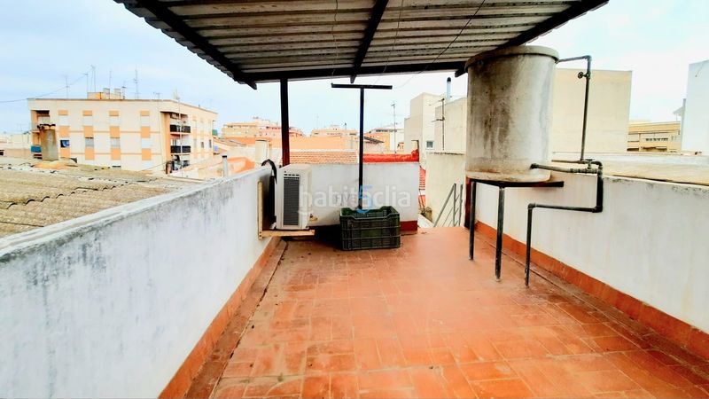 Foto ed96ae4a-d9e9-4efa-80c7-83ad3eef71dd. Casa adossada amb aparcament a Almoradí