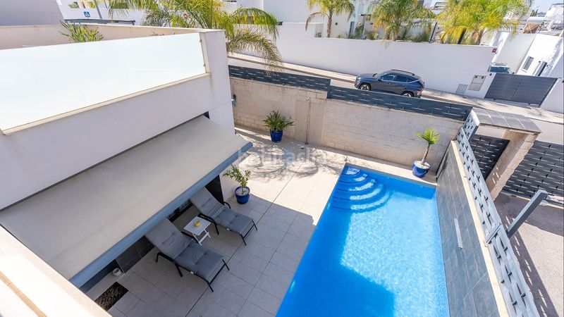 Foto 257c8ce5-2807-4941-b567-15a63f955c05. Casa amb calefacció piscina a Benijófar