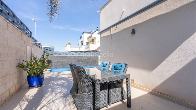 Foto f9f01074-41e4-48e1-bea6-dd3ac49cb685. Casa amb calefacció piscina a Benijófar