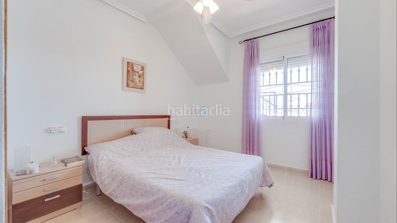 Foto ce7ffb2f-d844-499d-a5c5-5c379af49e89. Pis amb piscina a La Florida Orihuela