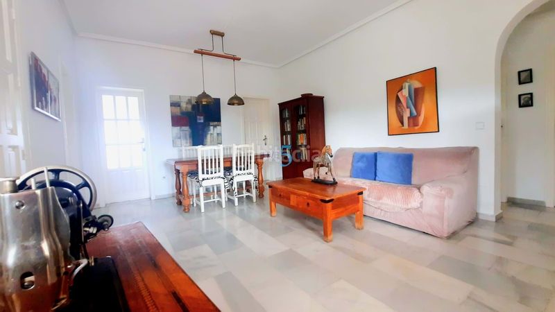 Foto ba4ce8ef-f1ca-4ed8-b399-df68a7dd3e81. Casa amb piscina a Rojales