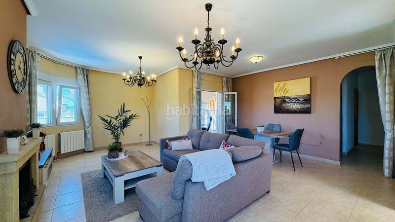 Foto 323209f5-391b-49f4-be71-62cd4d42554f. Casa amb piscina a Benijófar