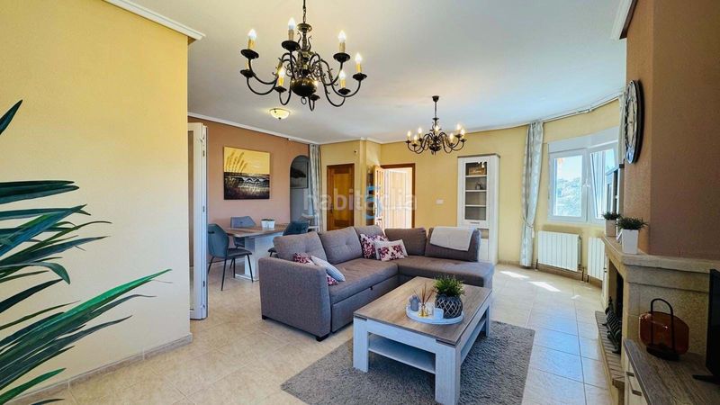 Foto faa9c302-ee1f-4faa-af28-d7c0433c11fd. Casa amb piscina a Benijófar