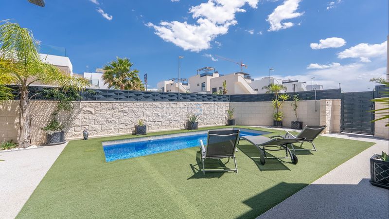 Foto c1be28be-311f-4662-a87f-562def371b85. Casa amb calefacció piscina a Benijófar