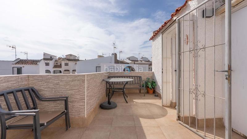 Foto 3a592136-c9f4-4f52-ba96-6466a98c175d. Casa adossada amb piscina a nueva Torrevieja Torrevieja