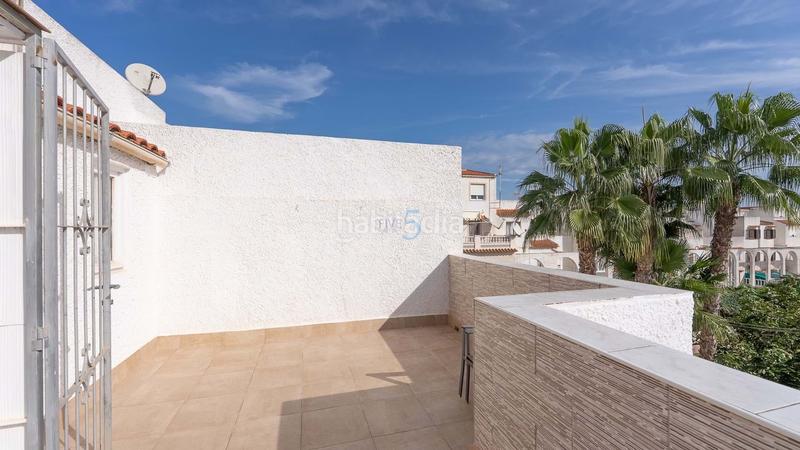 Foto 581769c9-d460-4e9e-a237-d0f34417de4c. Casa adossada amb piscina a nueva Torrevieja Torrevieja