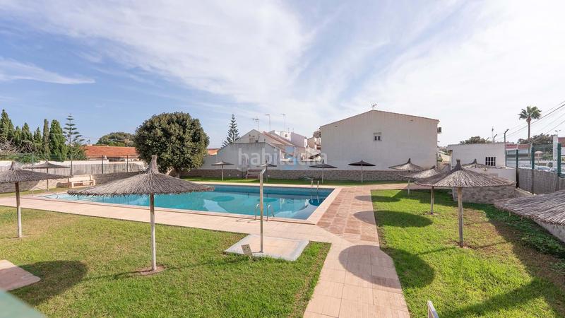 Foto caa8dedd-93b0-4e48-af17-af8c4f7c2631. Casa adossada amb piscina a nueva Torrevieja Torrevieja