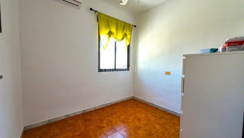 Foto e4b7a7c9-7ac9-4965-a3e5-77c9171bdce7. Casa adosada ubicada en una zona tranquila y bien comunicada , esta encantadora casa adosada de esquina de dos dormitorios ofrece en Torrevieja