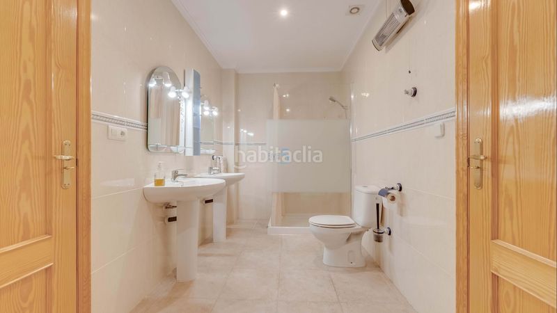 Foto d2521dc5-3463-4dc8-bf49-399630d2b8d5. Casa amb calefacció piscina a Daya Nueva