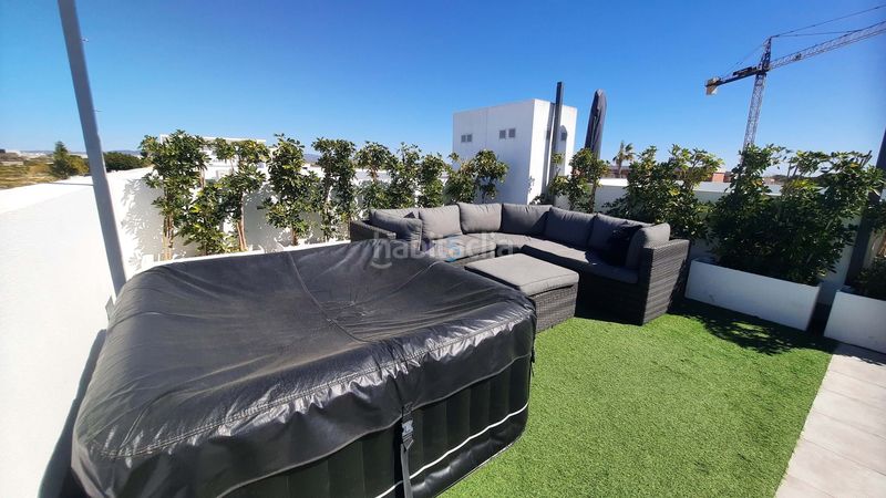 Foto a432f7b8-0793-4526-bdaf-123226fc77aa. Casa amb piscina a Roldán Torre - Pacheco