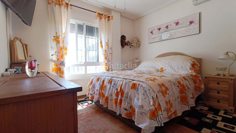 Foto 0119118a-f84b-471d-8586-3aa965e3cc5d. Casa amb calefacció aparcament piscina a Jacarilla