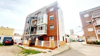 Pis  Calle veracruz block. 5 real estate presenta este apartamento de 2 dormitorios y 1 bañ