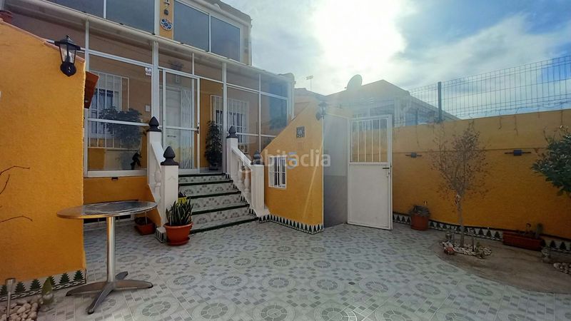 Foto 044d44be-e266-4896-8c2b-da40c5a2a85f. Casa adossada amb calefacció a Rojales