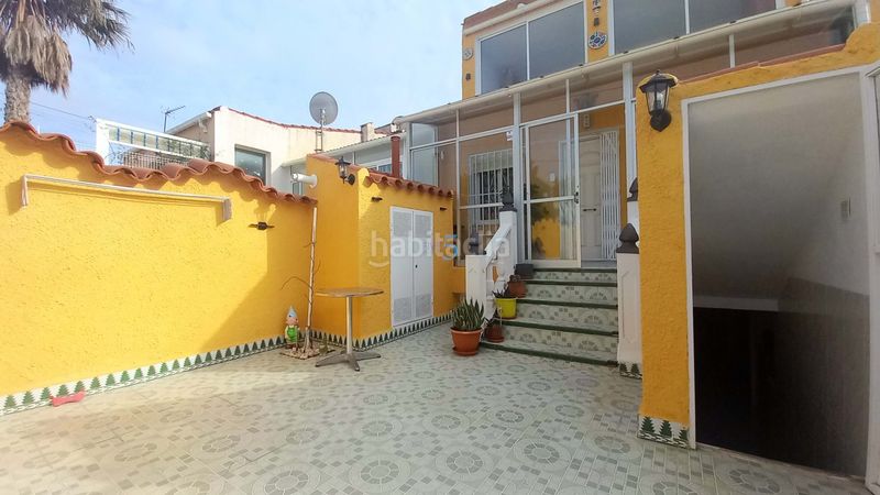 Foto 1ddac8e0-40fd-4673-9b99-432a7486e93e. Casa adossada amb calefacció a Rojales