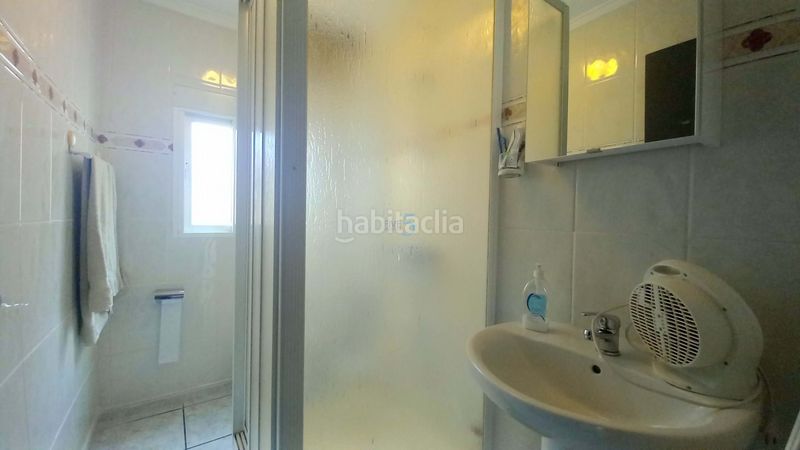 Foto e57a7b84-0b28-47b6-b9bd-5a8b0209e1f0. Casa adossada amb calefacció a Rojales