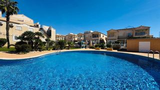 Flat in La Florida. Este fantástico apartamento de la última planta, completamente a