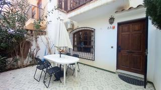 Casa adossada  Avenida alfredo nobel. Amplia casa adosada de 4 dormitorios y 2 baños en torrevieja, ce
