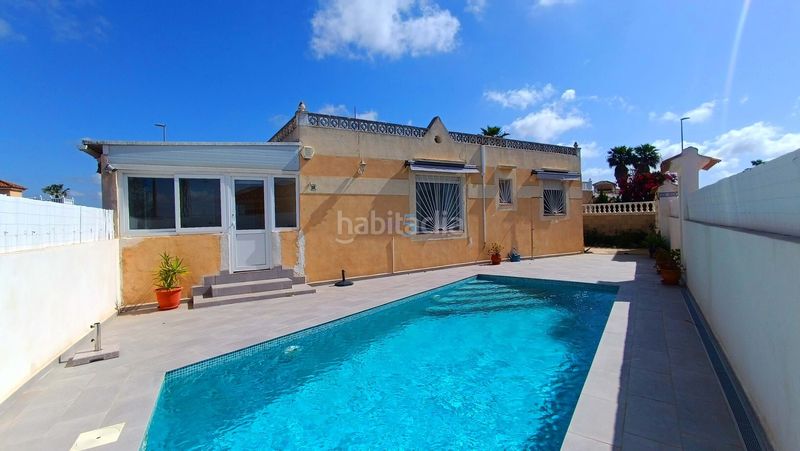 Foto 430ae321-f7aa-4ce1-b92b-05f9c95577fc. Casa amb calefacció piscina a Algorfa