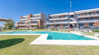 Pis a Villamartín-Las Filipinas. Este impresionante apartamento moderno de dos dormitorios y dos