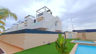 Etagenwohnung in Rojales. Apartamento moderno de 2 habitaciones y 2 baños en la última pla