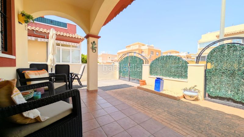 Foto bc21d3ed-caa2-42ea-ad19-82e89c0d1566. Pis amb piscina a Rojales