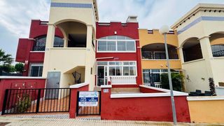 Pis a La Florida. Este atractivo apartamento de dos dormitorios y dos baños en la