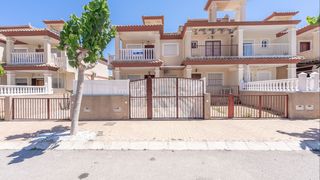 Pis a Los Peñascos-El Salero-Los Imbernones. Muy buscado apartamento superior de 2 habitaciones y 1 baño en s