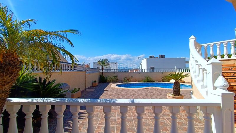 Foto 71ff403f-f512-41f8-9942-03fc631d145e. Casa amb calefacció piscina a Benimar Rojales