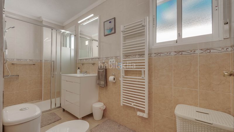 Foto 1008382a-c7ec-48e1-a7a1-32682313f3aa. Casa amb piscina a Villamartín-Las Filipinas Orihuela